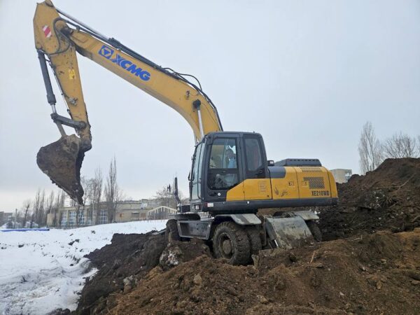Спецтехника 13 Экскаватор XCMG XE210WD